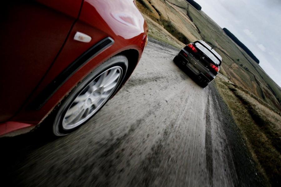  Mitsubishi Lancer Evolution X 2007 года  (фото 135 из 149)